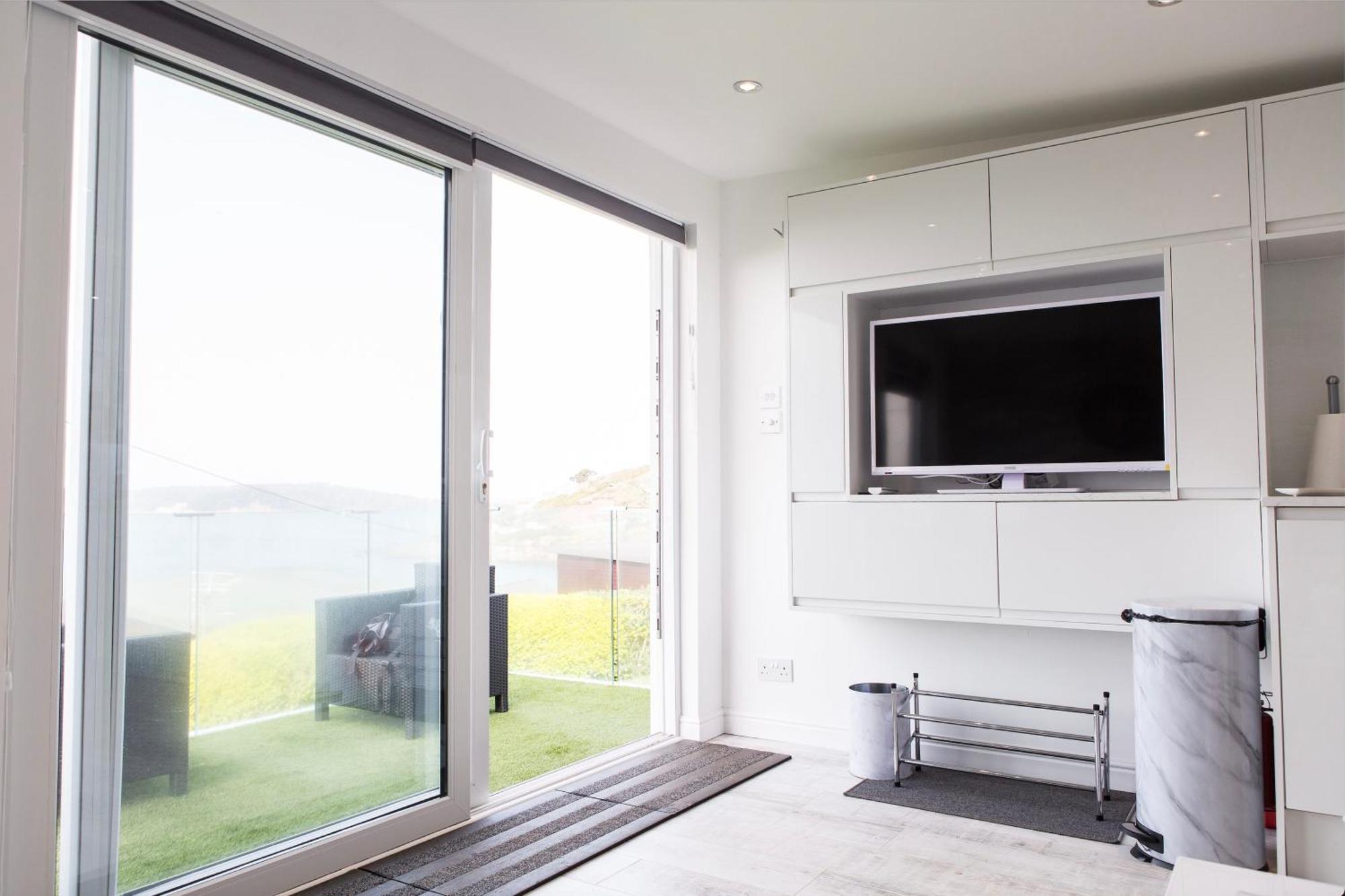 Апартаменты 2 Bedroom With Sea Views *