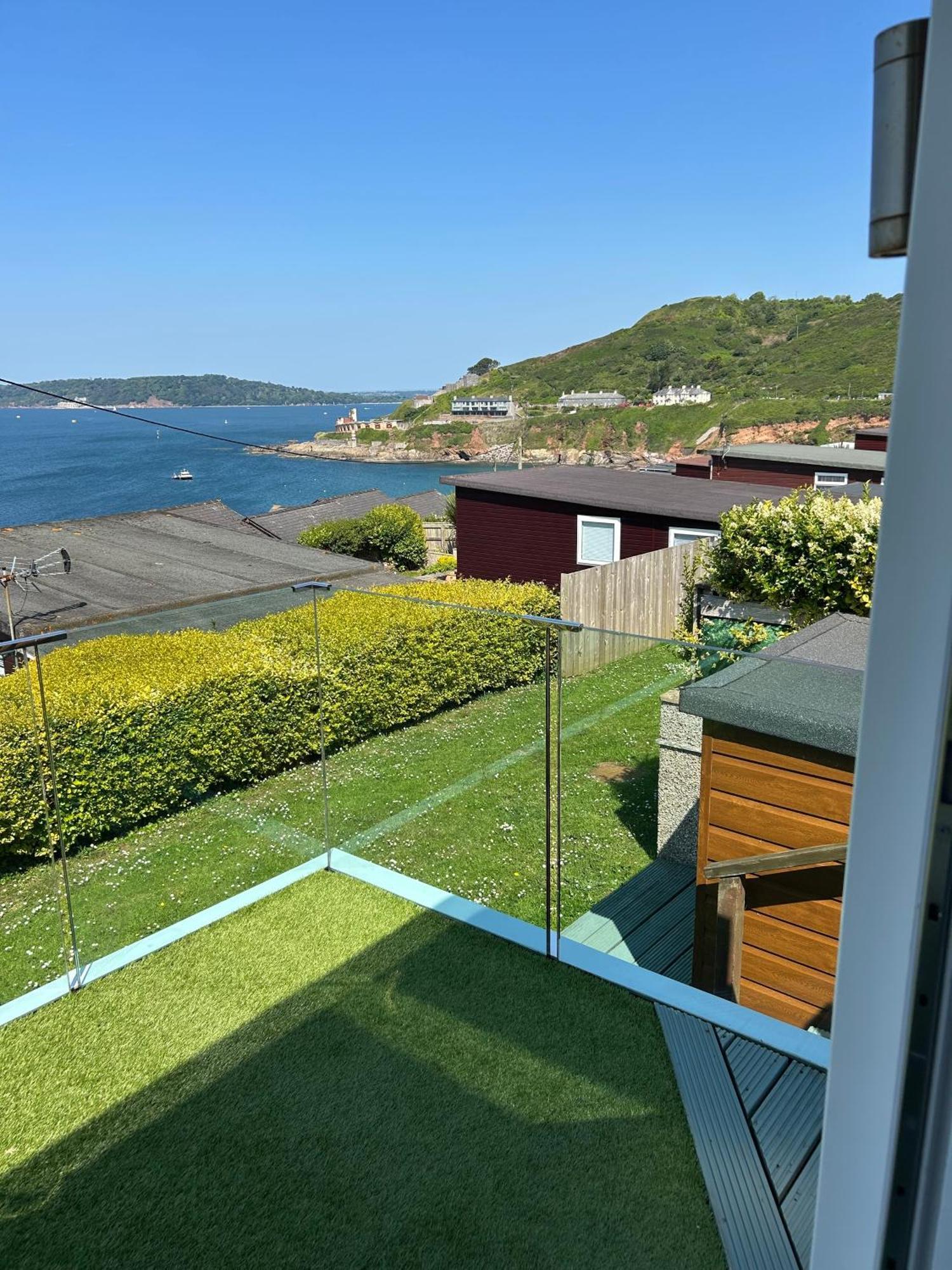 2 Bedroom With Sea Views