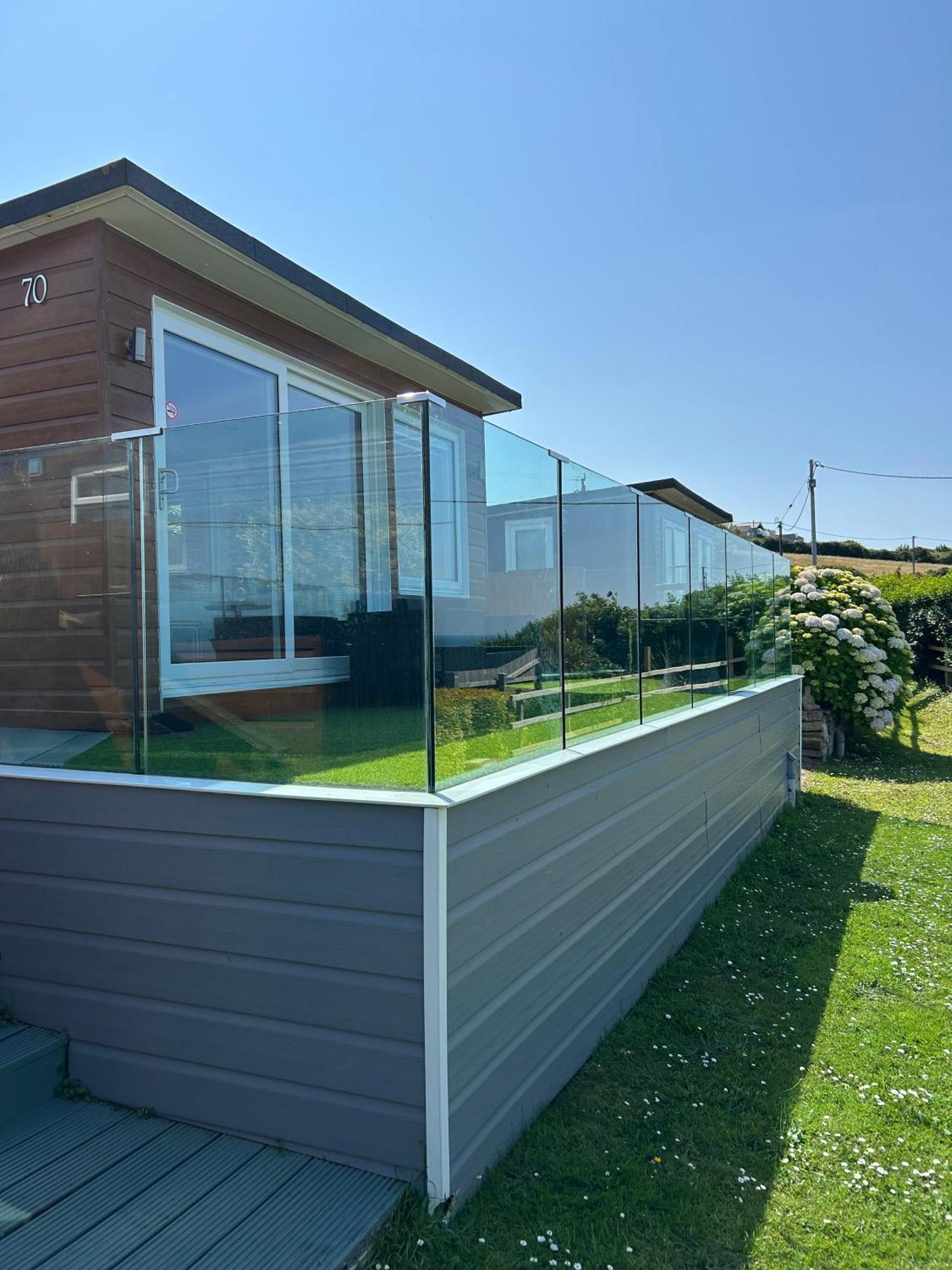 Apartment 2 Bedroom With Sea Views